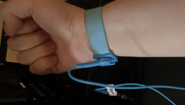 How To Build A PC For Beginners - Step By Step Guide 2 AntiStatic-Wrist-wraps