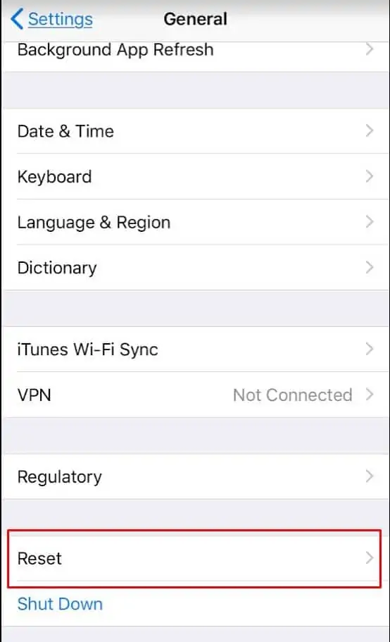 How to Enable and Disable Safe Mode on iPhone 17 iphone-settings-select-reset