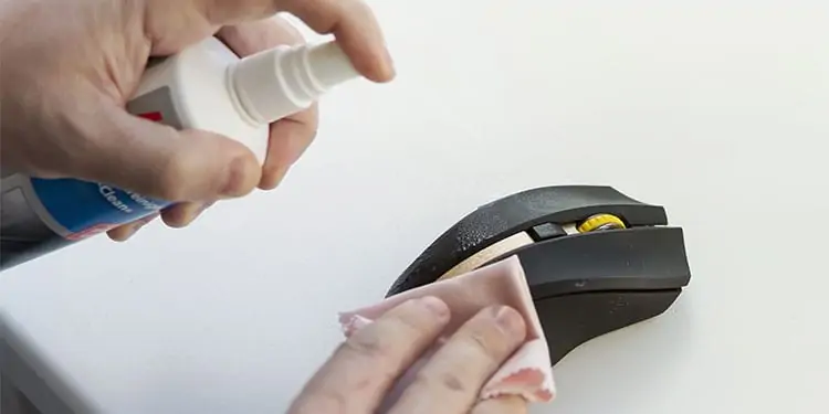 cleaning-mouse2