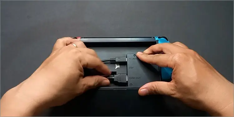 Nintendo Switch Not Connecting to TV? Here's How To Fix It 1 check-the-ports