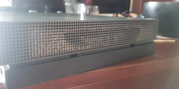 Xbox One Won't Turn On? Here's How to Fix it 4 xbox-side-vents