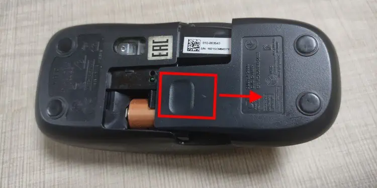 MouseBatteryCompartmentSlideOpen