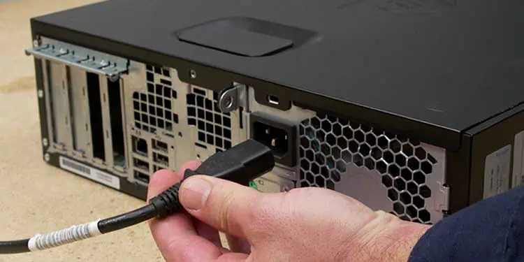 GPU stuck in motherboard? Here’s how to remove it 2 unplug-cables