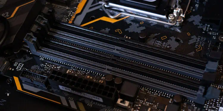 ram-slots-on-motherboard