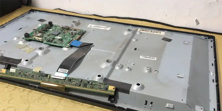 lvds-cable-and-tcon-board-disconnect