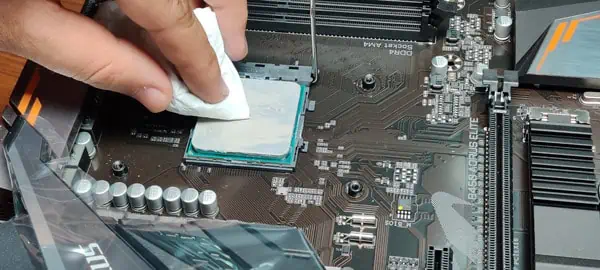 scrub-thermal-paste