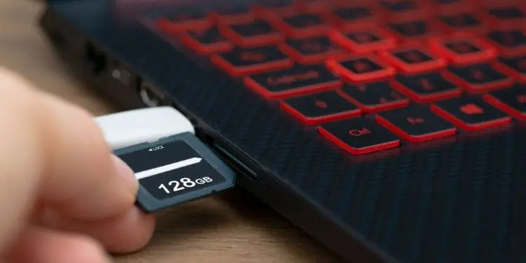 sd-card-slot-laptop