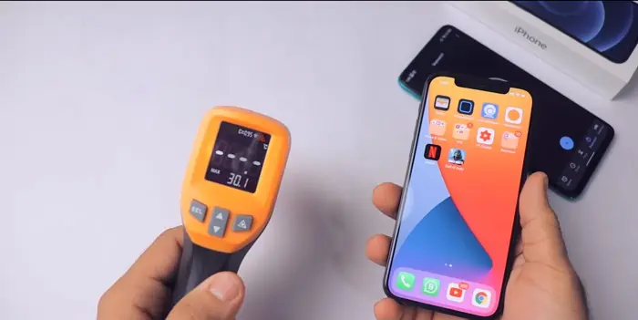How to Check iPhone Temperature? 4 Power-on-the-Infrared-Thermometer