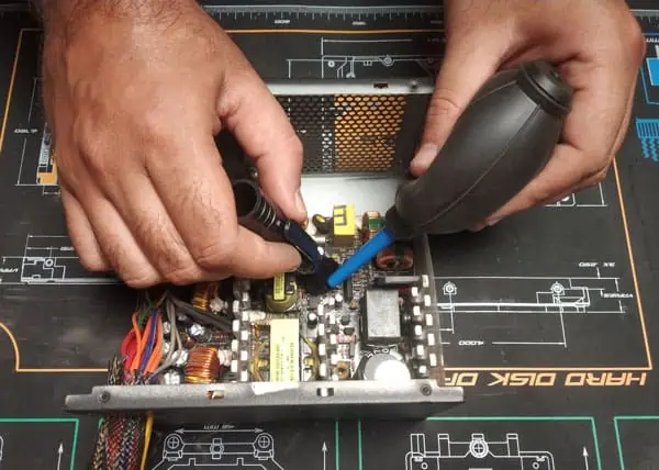 How to Clean Power Supply Unit? 24 brushing-to-clean