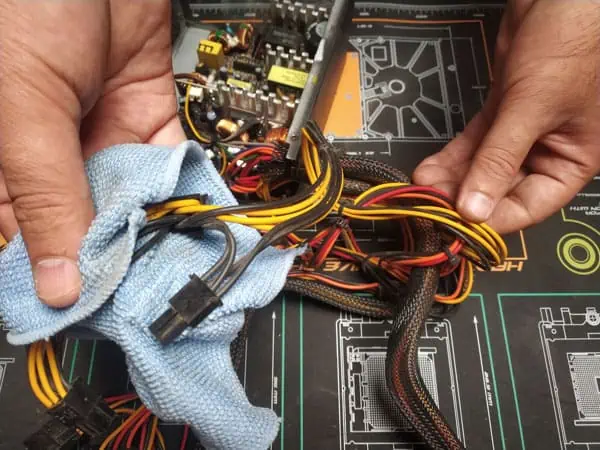 How to Clean Power Supply Unit? 25 cleaning-cables