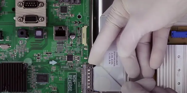 plugging-lvds-cable-to-main-board
