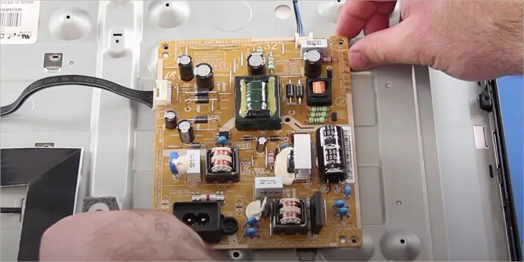 Samsung TV Red Light Blinking? Here’s How to Fix It 18 remove-PSU-from-tv