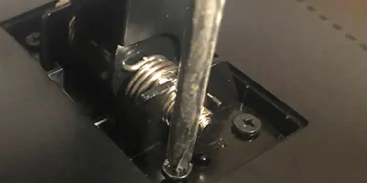 How to Mount a Monitor Without Holes 19 remove-vertical-stand