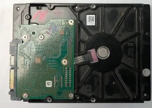 8 Ways to Fix : Default Boot Device Missing or Boot Failed 3 harddisk-rotated