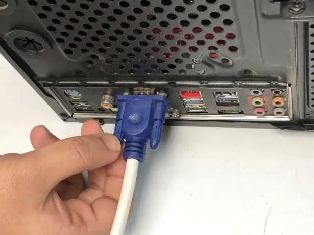 How to Fix: No VGA Signal on Monitor? 2 securely-connect-cable