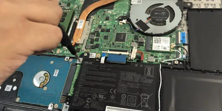 untighten-the-hard-drive-screws