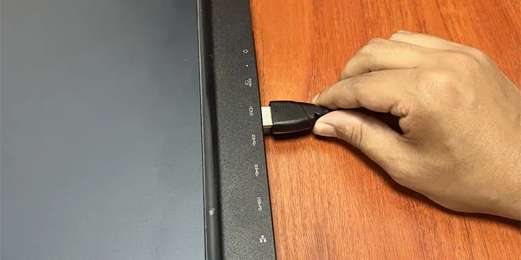 How to Use Laptop Screen as a Second Monitor 7 connect-hdmi-to-other-computer
