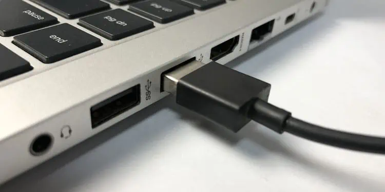 How to Use a USB to HDMI Adapter? 7 connect-usb-to-laptop-usb-to-hdmi-adapter