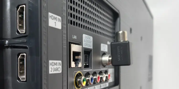 HDMI Not Connecting to TV? 9 Ways to Fix It 5 fix-broken-hdmi-ports-on-tv