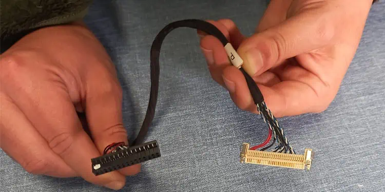 lvds-cable-in-tv-1
