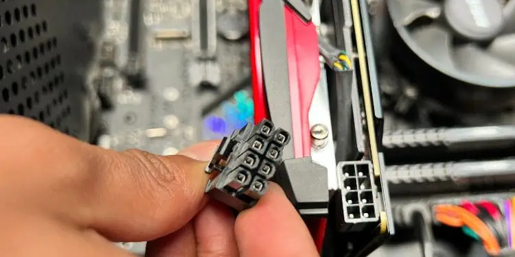 How to Connect GPU to PSU (Step-By-Step Guide) 5 pcie-cable-alignment
