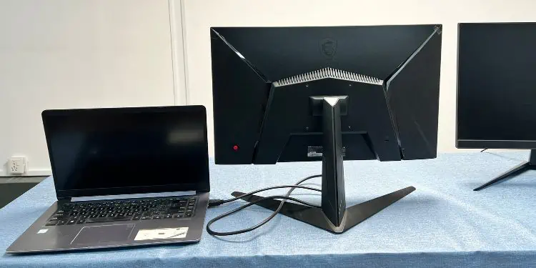 How to Connect Two Monitors to a Laptop (in 5 Steps) 6 primary-monitor-connection