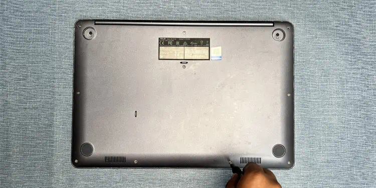 Why is My Lenovo Beeping? How to Fix It 2 unscrew-laptop