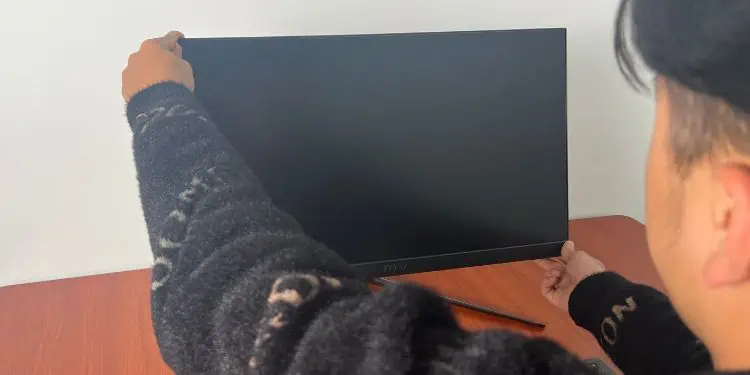 How High Should Your Monitor Be? 3 Position-Screen-to-Reduce-Glare