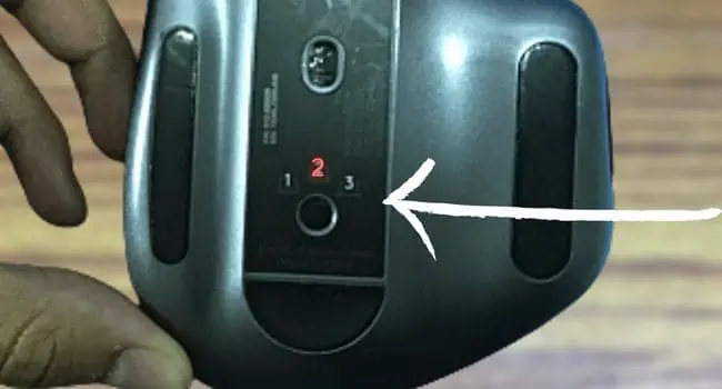 Why is My Mouse Not Working? 20 Ways to Fix It 12 bluetooth-mouse-pairing-mode