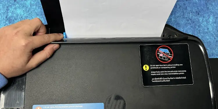 How to Put Paper in HP Printer 12 fasten-paper-using-paper-guides