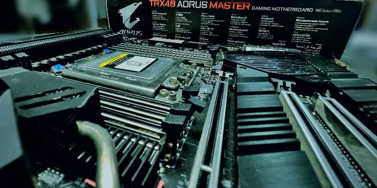 trx40-aorus-master