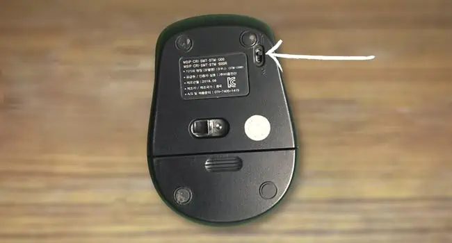Why is My Mouse Not Working? 20 Ways to Fix It 6 turn-off-wireless-mouse