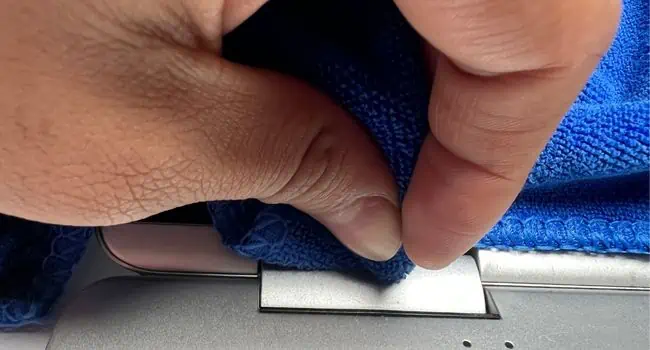 clean-laptop-hinge-surface