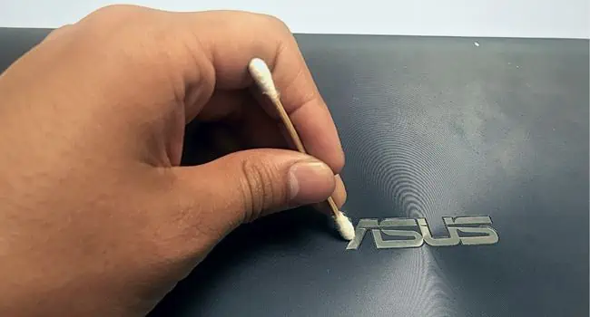 clean-laptop-logo