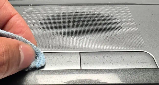 cleaning-touchpad-and-button-individually