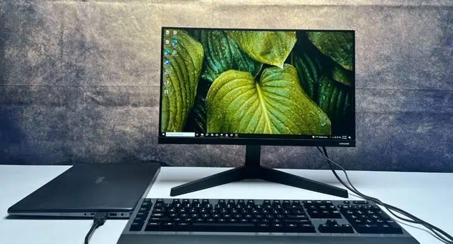 How to Use Monitor Without PC? Detailed Guide 12 close-laptop-lid-but-still-use-computer