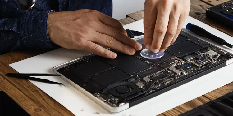 How Often Should You Replace a Laptop 5 repair-laptop