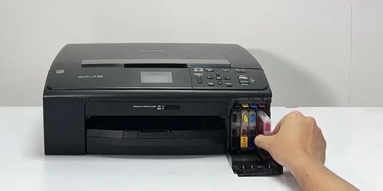 put-cartridge-in-printer
