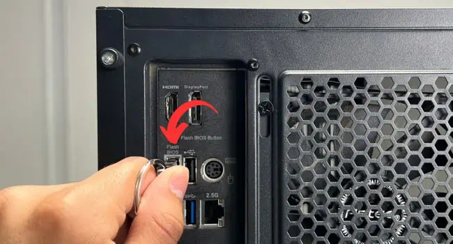 flash-bios-usb-port