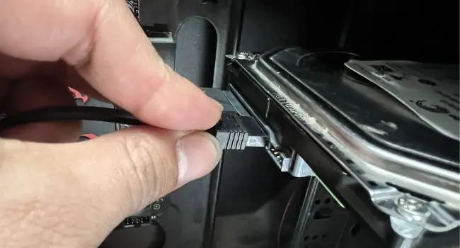 How to Install a Hard Drive? (Step-By-Step Guide) 11 remove-hdd-cables