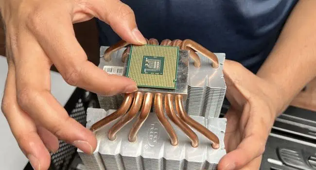 Fix: CPU Stuck to Cooler 4 wiggle-the-processor