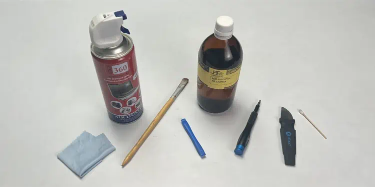 tools-to-clean-laptop-fan