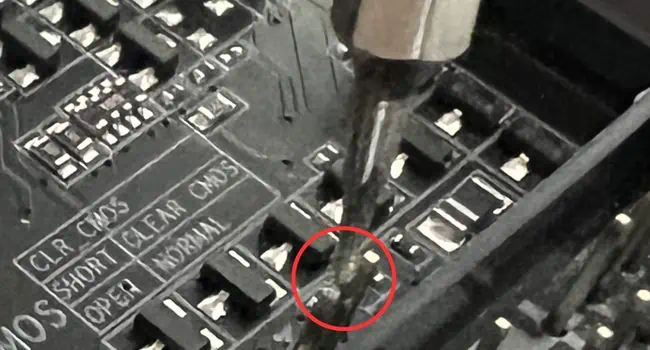 How to Reset BIOS on ASRock? 4 Effective Ways 16 2pin-cmos-screwdriver-short