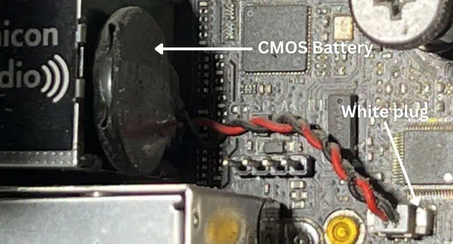 How to Reset BIOS on ASRock? 4 Effective Ways 13 cmos-battery-with-white-plug