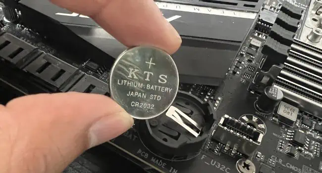 remove-cmos-battery-from-holder