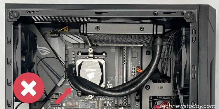 dont-bend-aio-while-installing-1