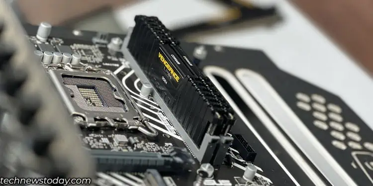 RAM Types Explained: What You Need to Know 2 dynamic-RAM-ram-types