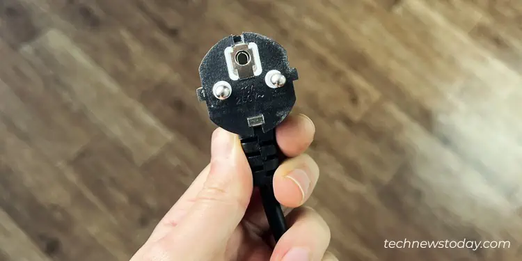 power-connector-with-two-prongs