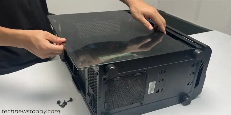 How to Install WiFi Card on ASRock Motherboard 5 remove-side-panel-pc