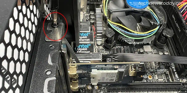 How to Install WiFi Card on ASRock Motherboard 3 screw-wifi-card-bracket-to-pc-case